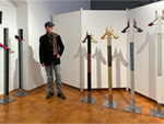 Ausstellung der Objekte mit Highheels